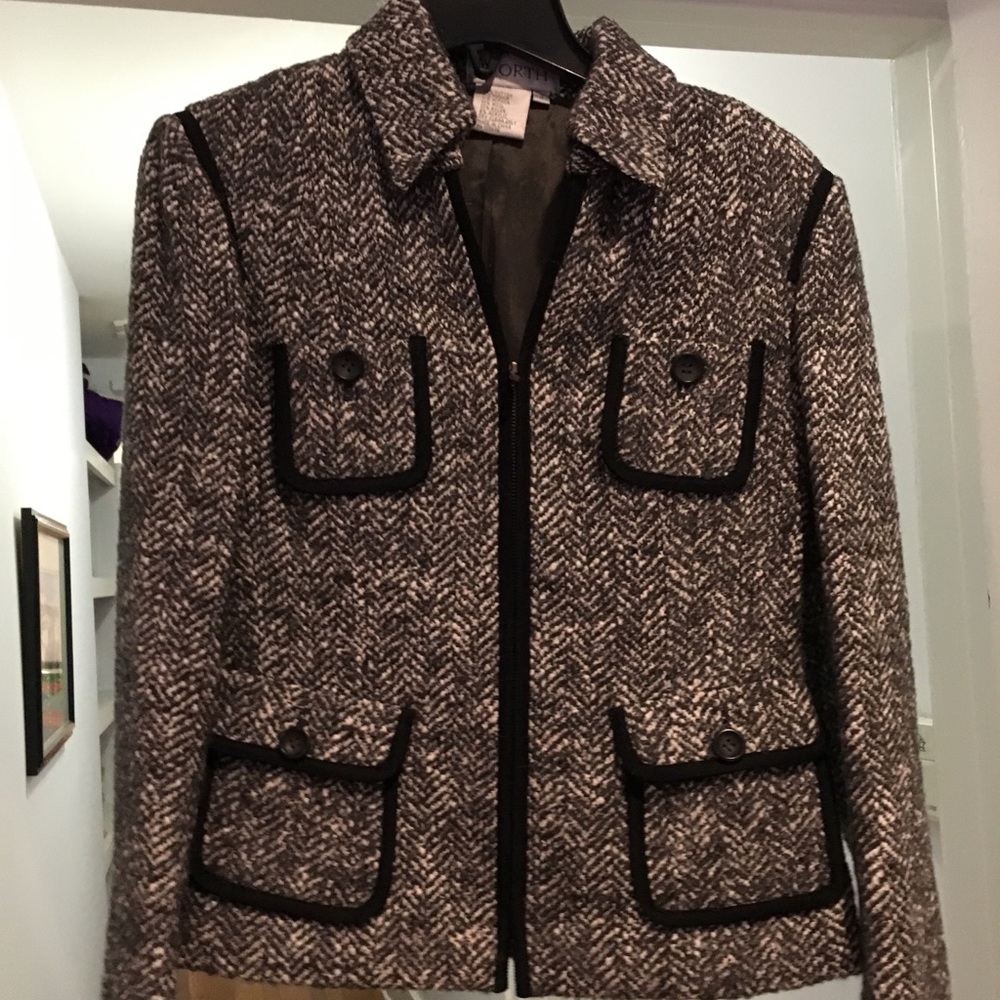 Beautiful Worth zippered jacket